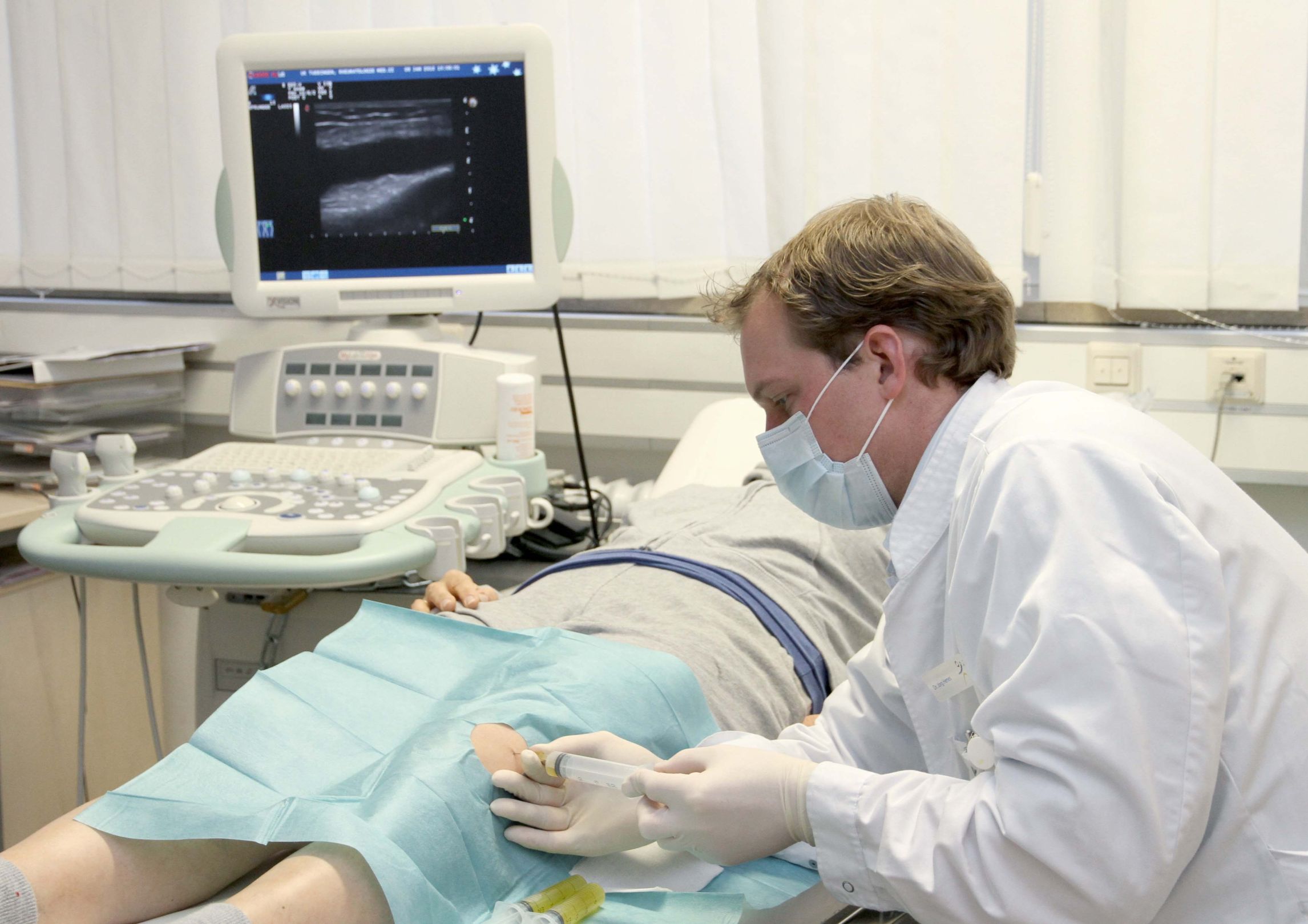 Z_rheuma_kniepkt_124x79