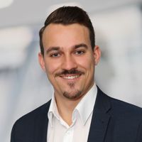 Portraitfoto Maximilian Nägele