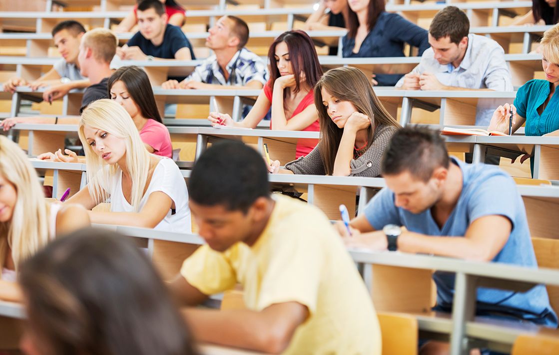 Studierende im Hörsaal