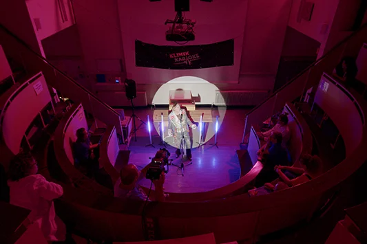 DTK beim Karaoke im Hörsaal