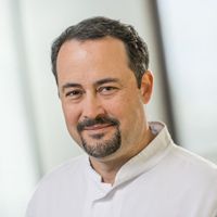 Porträt Prof. Dr. Andreas Peter