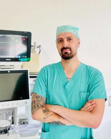 Maichol Petrianni im OP-Raum