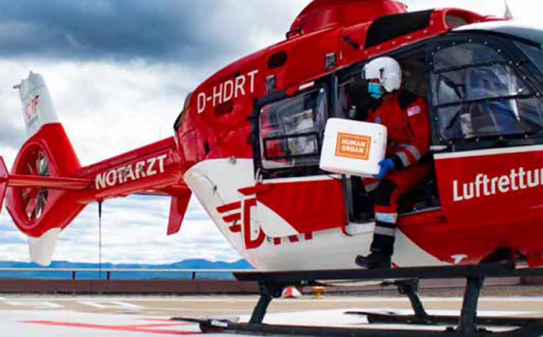 Titelbild Magazin: Rettungshubschrauber