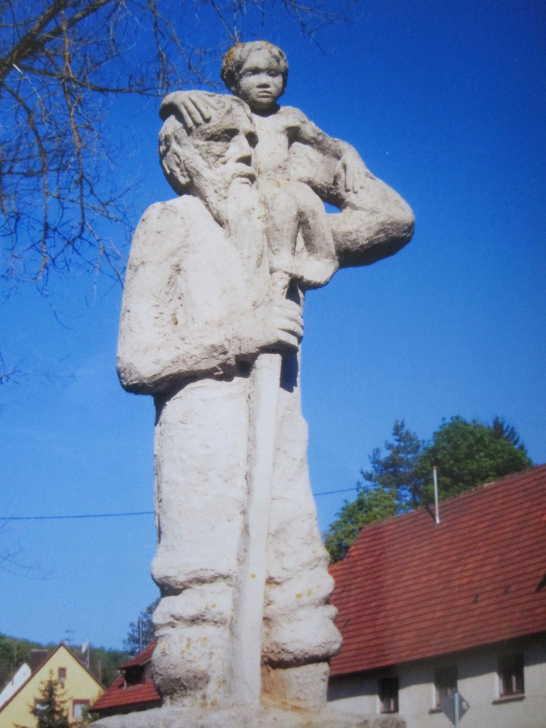 Foto Heiliger Christophorus vor blauem Himmel