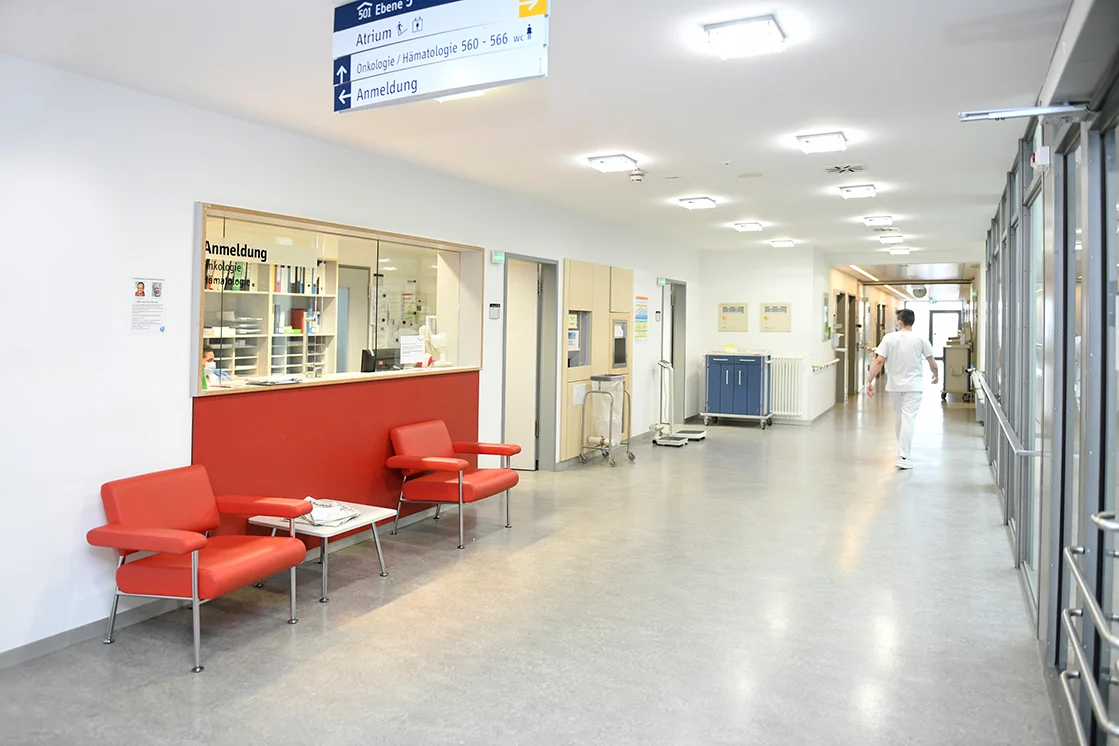 Stationsflur mit Anmeldung
