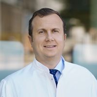 Porträt Prof. Dr. Lars Zender