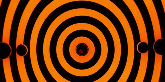 Schwarze und Orangene Kreise