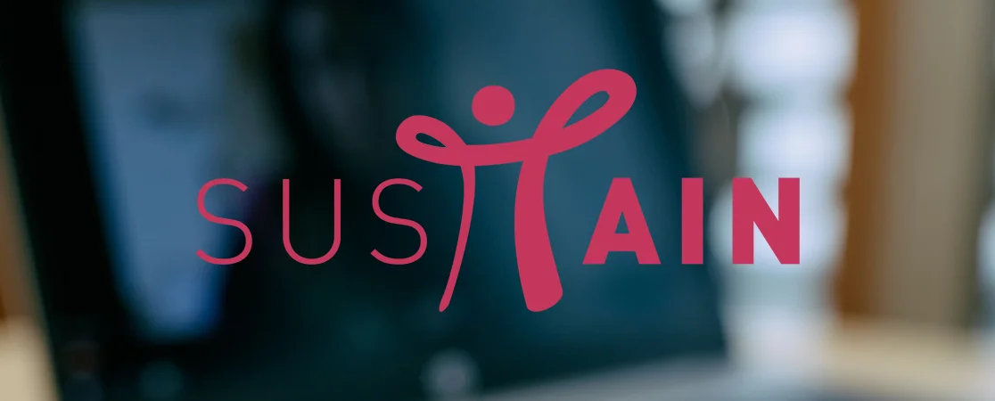 Sustain Logo vor Laptop im Hintergrund