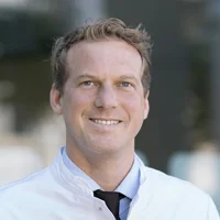 Porträt Prof. Dr. med. Jörg Henes