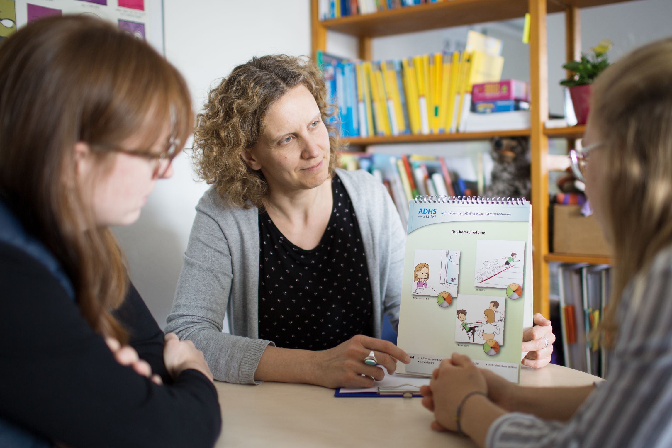 Arzt spricht mit Patient