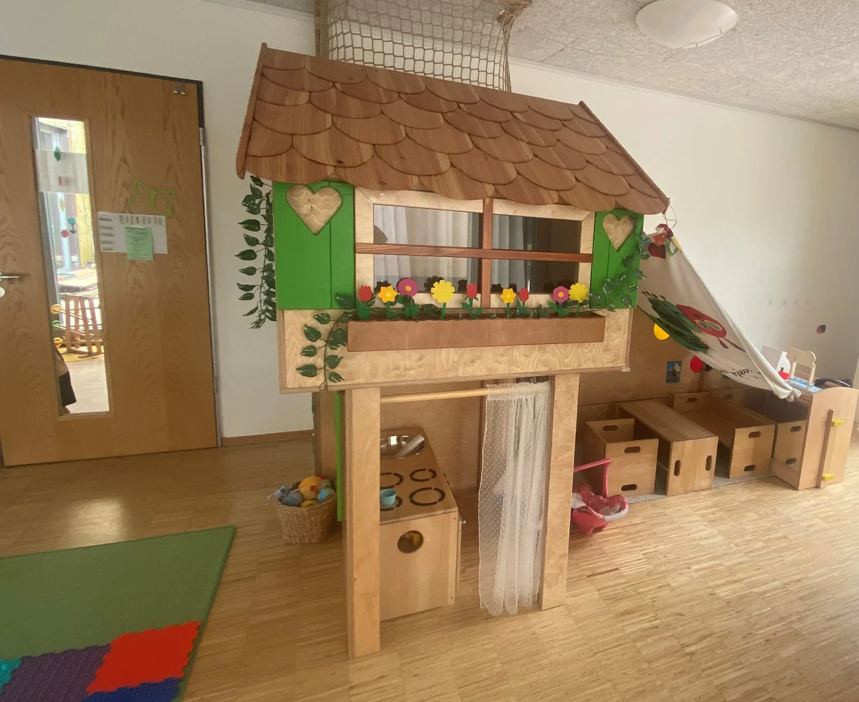 Spielhaus mit Kinderküche