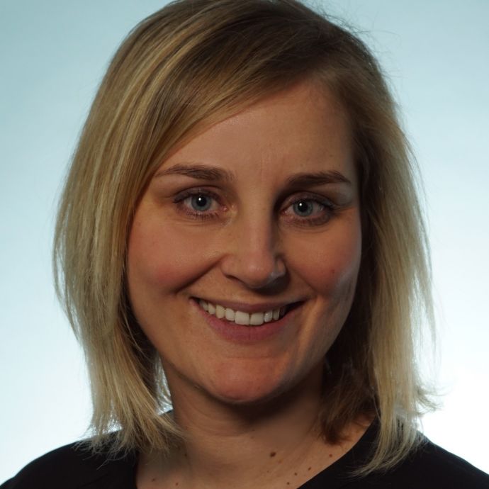 Dr. med. Esther Herath