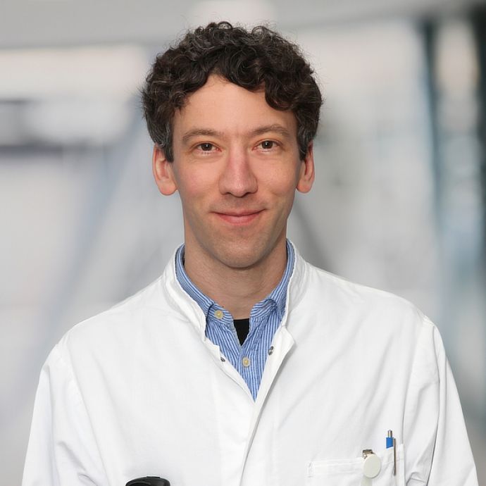 Dr. Ulrich Häussler