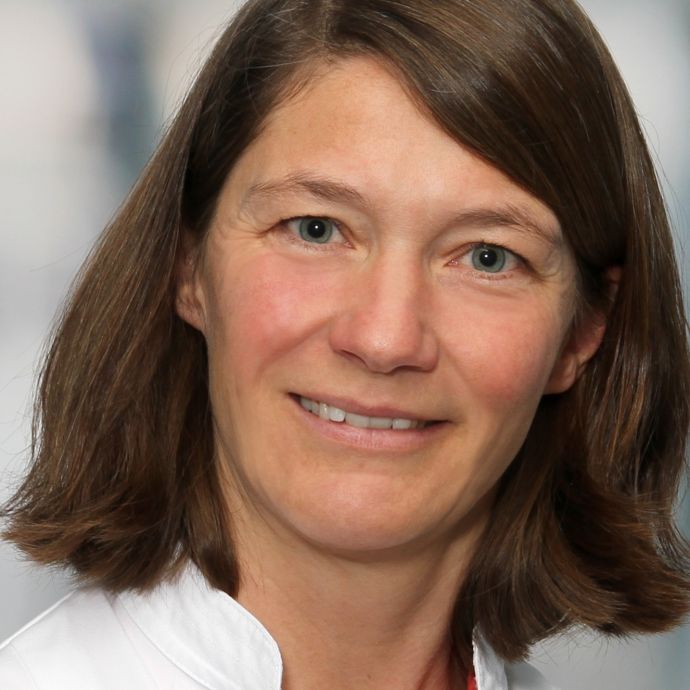 Frau Dr. med. Simone Cober