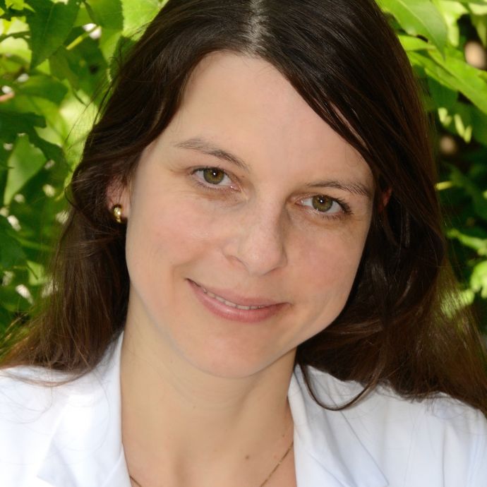 Dr. Dr. Isabel Burghardt