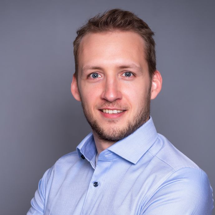 Dr. med. Felix Knab