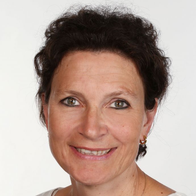 Apl. Prof. Dr. Anke Strölin
