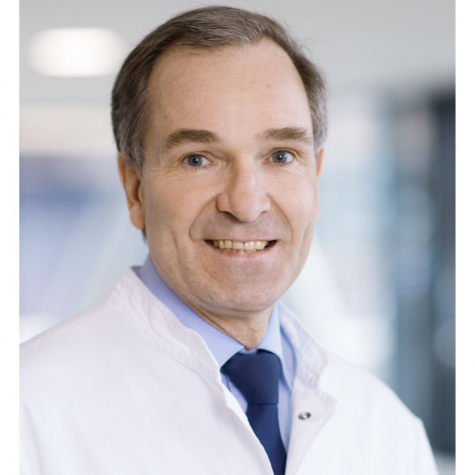 Dr. Christoph Faul