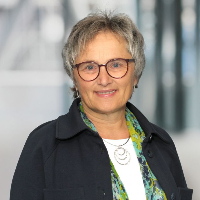  Elisabeth Lippert