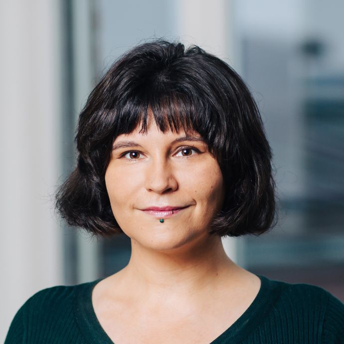Frau Tamara Martin