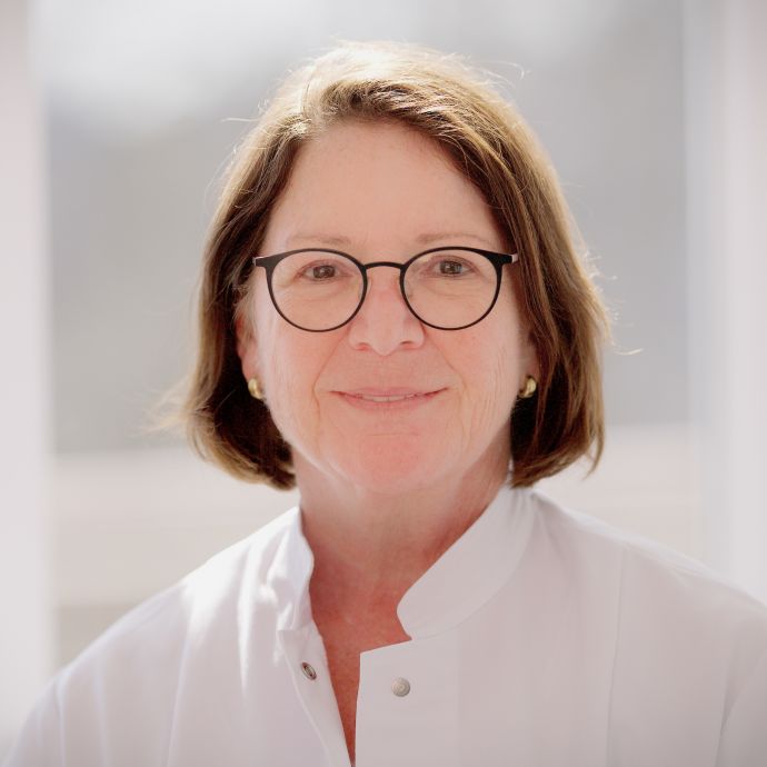 Dr. med. Ursula Hurst