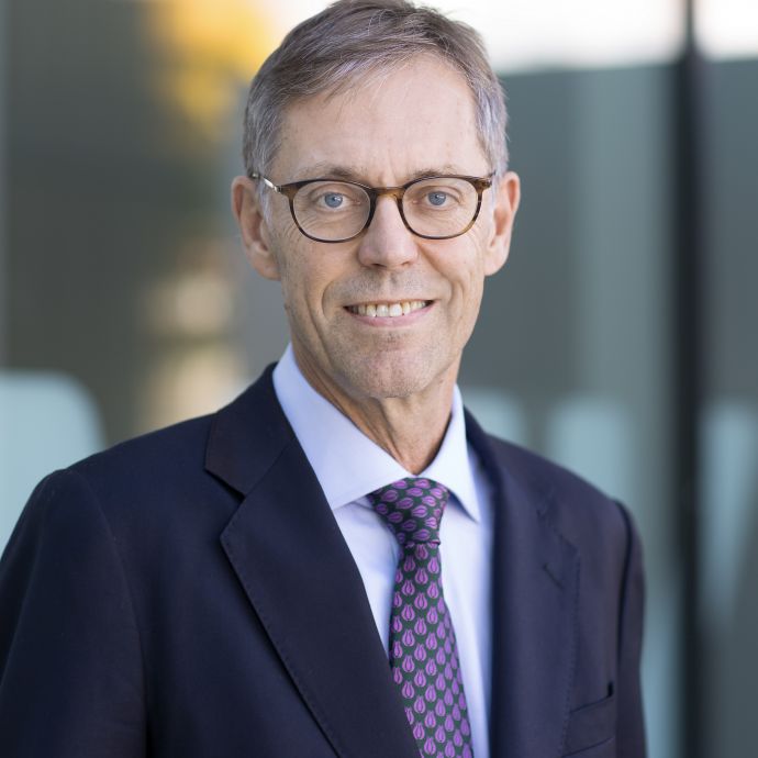 Prof. Dr. Thomas Gasser