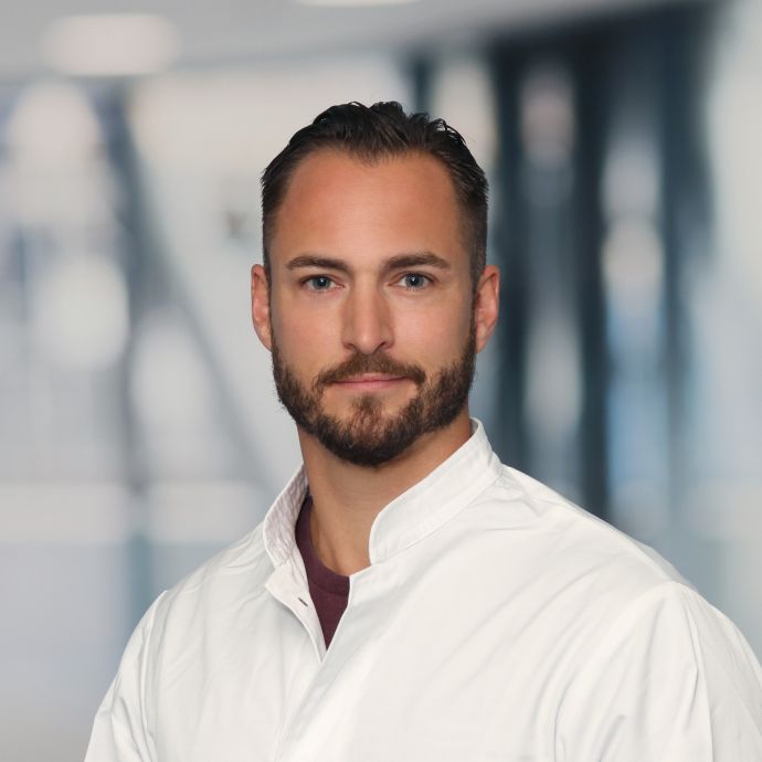 Dr. Maximilian Bamberg