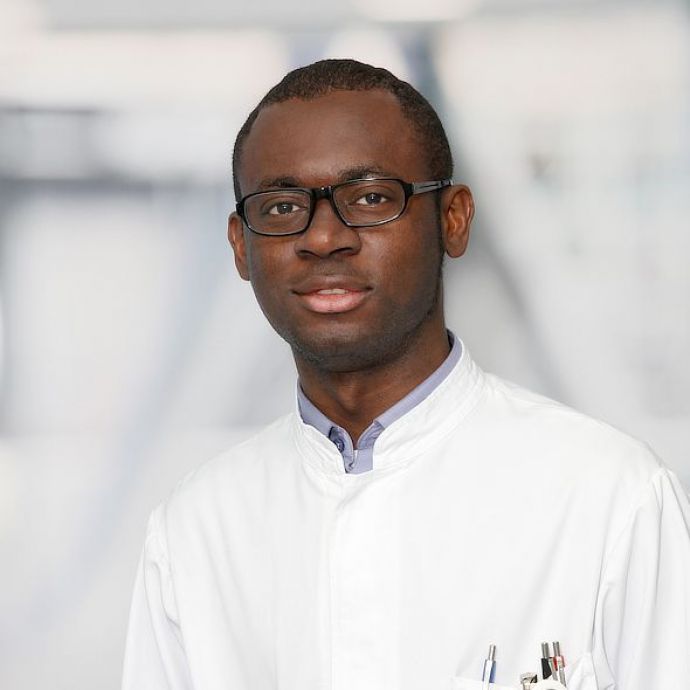 Dr. med. Claude Evouna