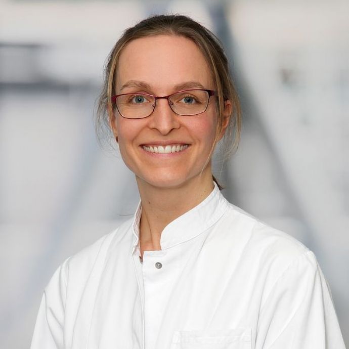 Dr. Anne Pfleiderer