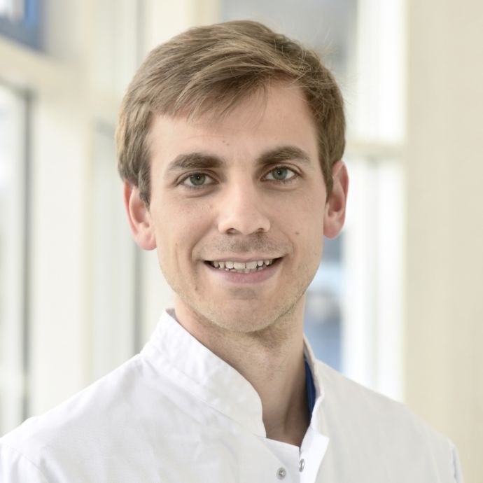 Dr. med. Mag. theol. Fabian Münch