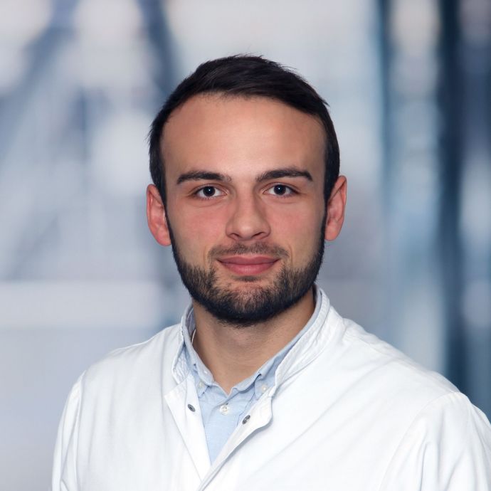 Dr. med. Can Yurttas