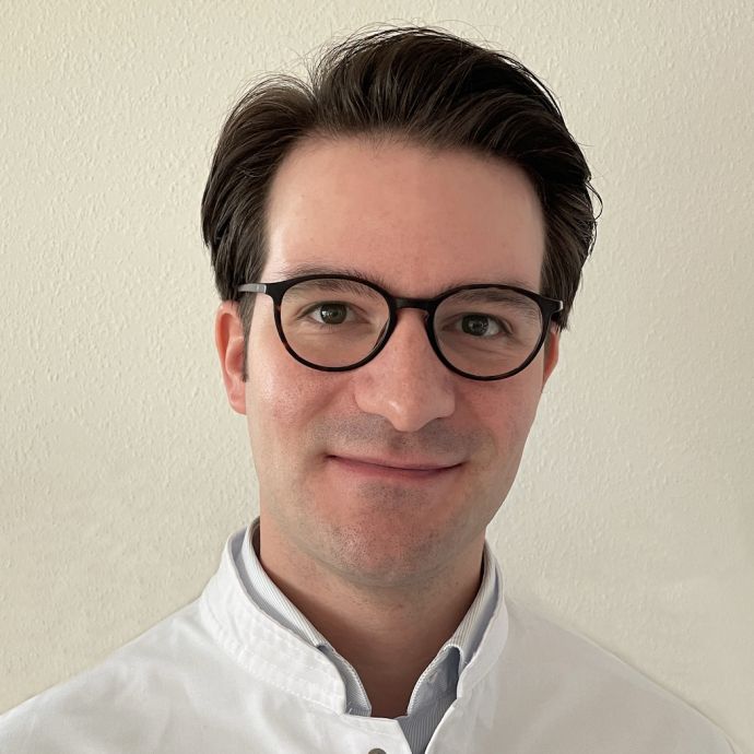 Dr. Julian Schell