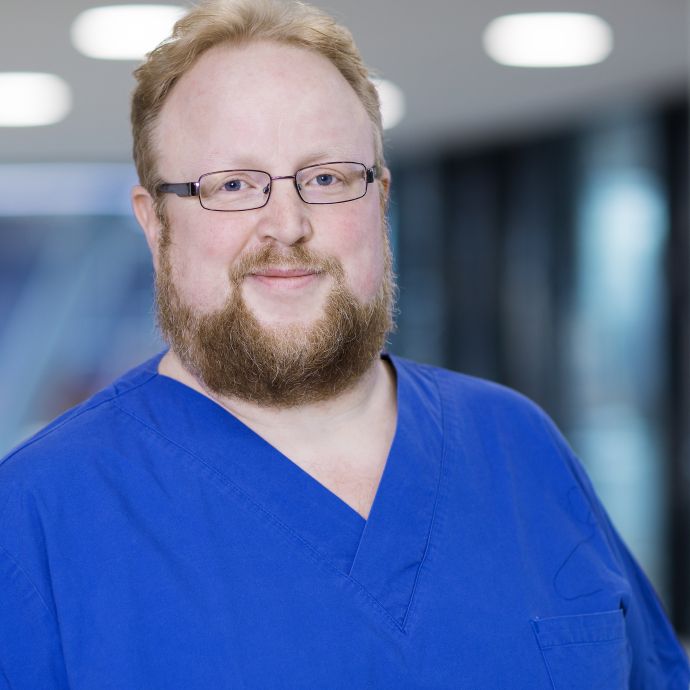 Dr. med. Florian Dresely