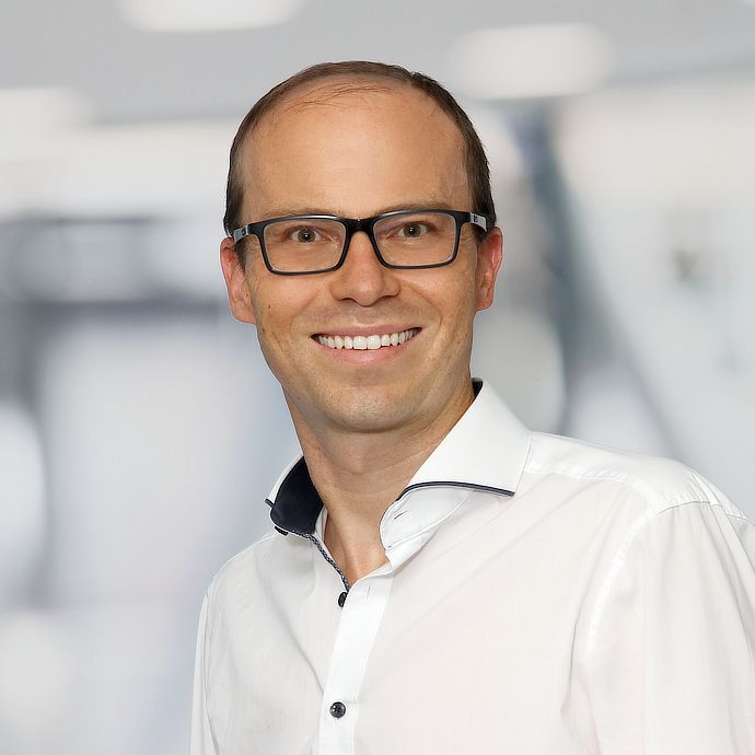 Dr. Christian Walter