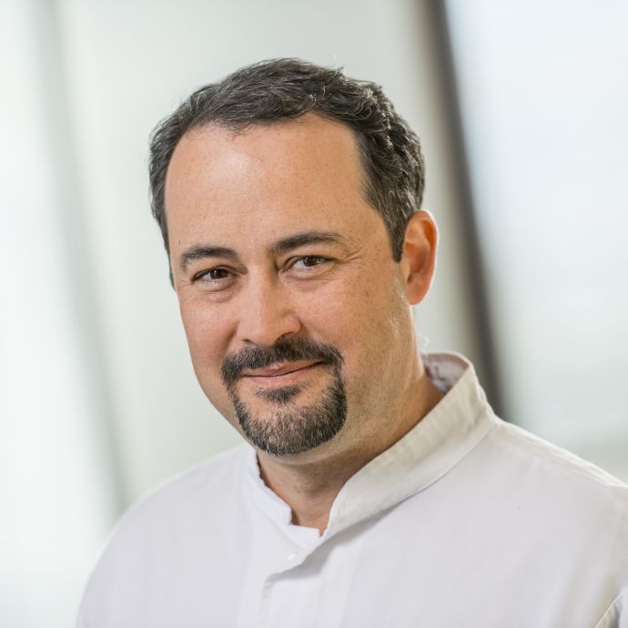 Prof. Dr. Andreas Peter