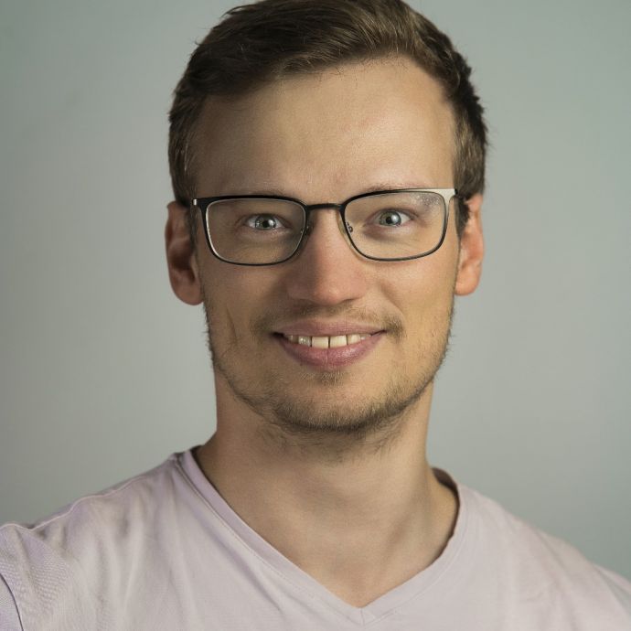 Herr Tobias Löffler