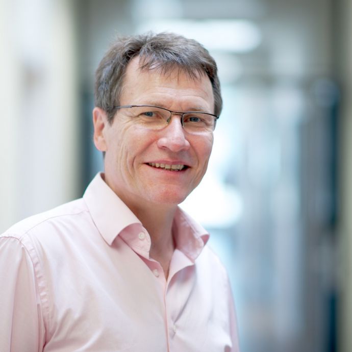 Prof. Dr. Jan Born