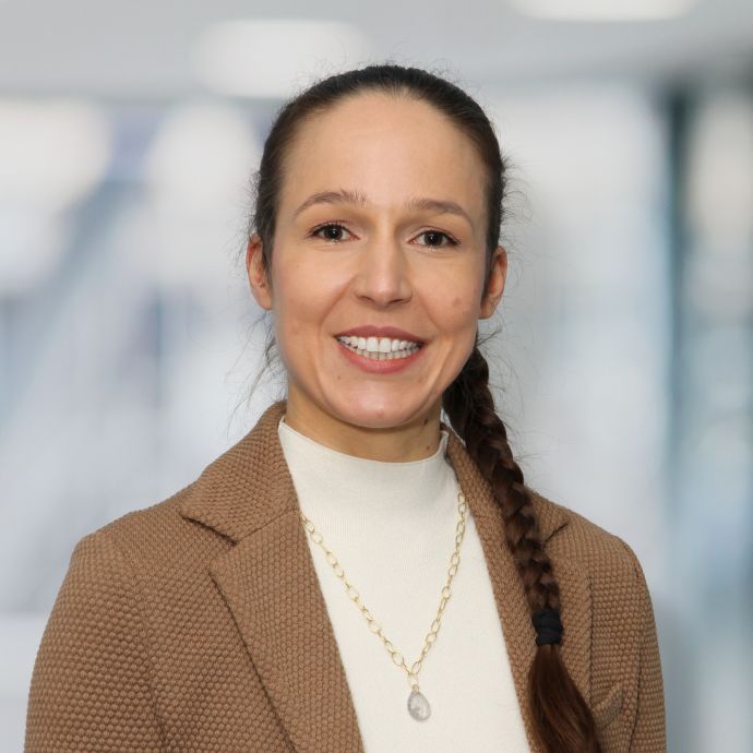 Dr. med. Annette Binder