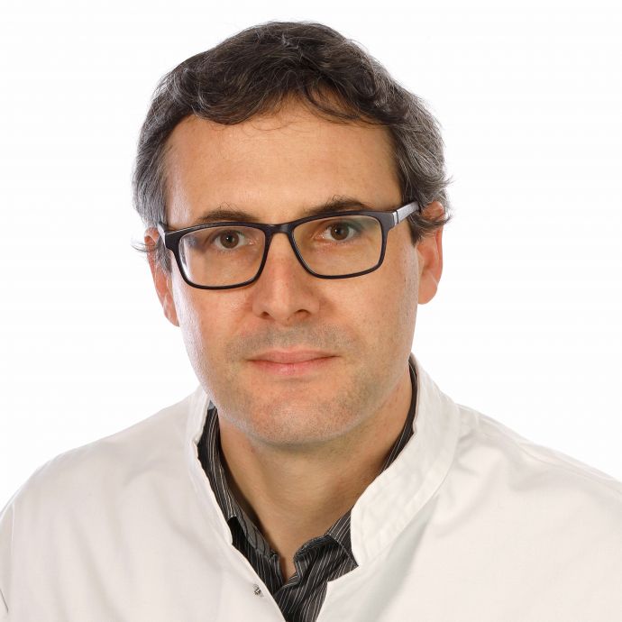 Prof. Dr. Lukas Flatz
