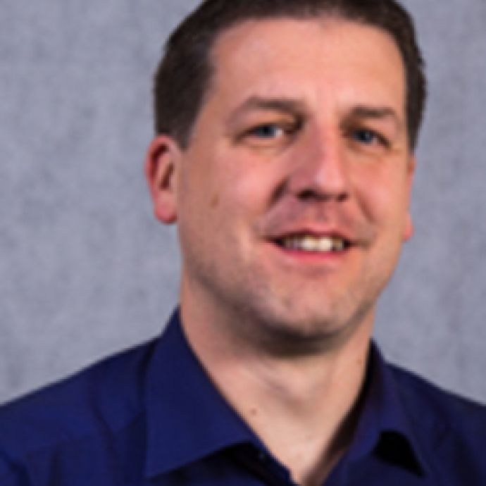 Dr. Carsten Calaminus