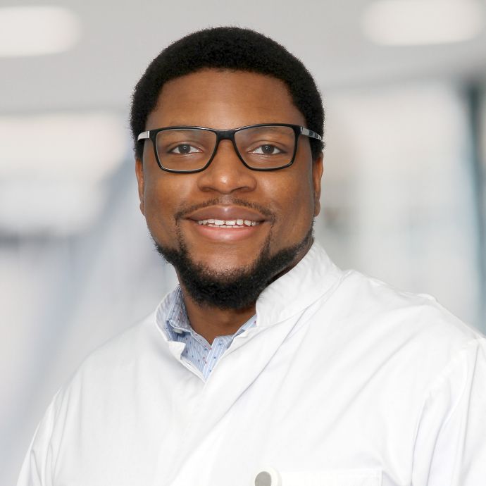 dr. med. Kamaldeen Adeyemi