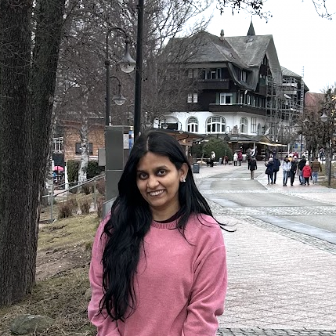 Frau Naina Gupta