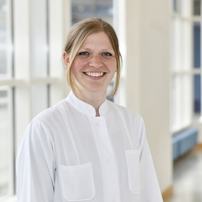 Dr. Victoria Schubert