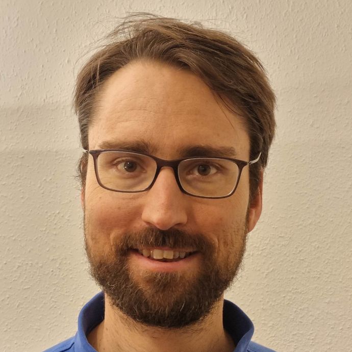 Dr. Holger Hengel