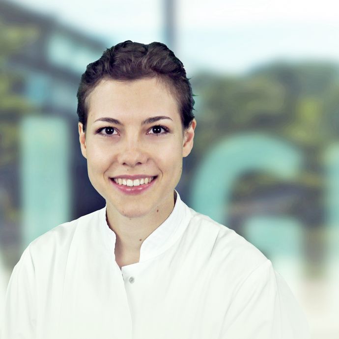 Dr. Bettina von Lukowicz