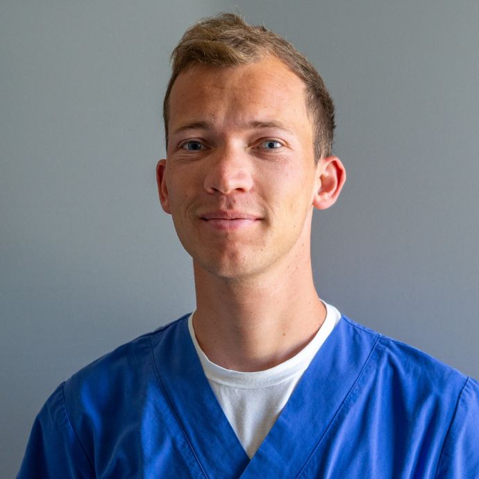 Dr. Maximilian Iller