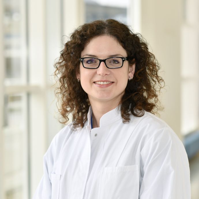 Dr. med. Jennifer Sartor-Pfeiffer