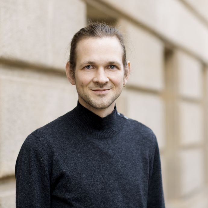 Dr. Jakob Milla