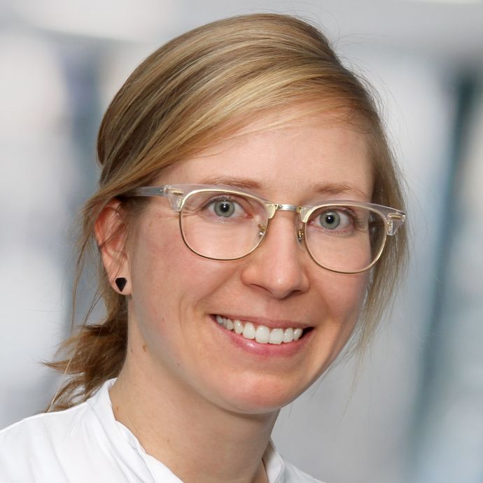 Frau Dr. med. Svenja Hucker