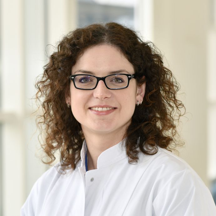 Dr. med. Jennifer Sartor-Pfeiffer